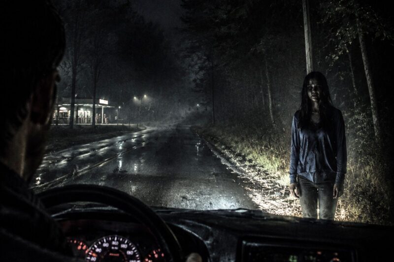 « NE PRENDS PAS LA FILLE AU BORD DE LA ROUTE !» | Creepypasta